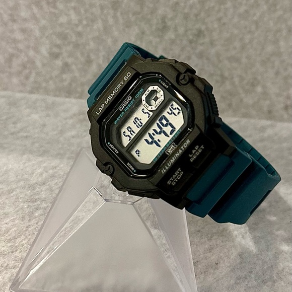Casio Sports Watch - Picture 4 of 5